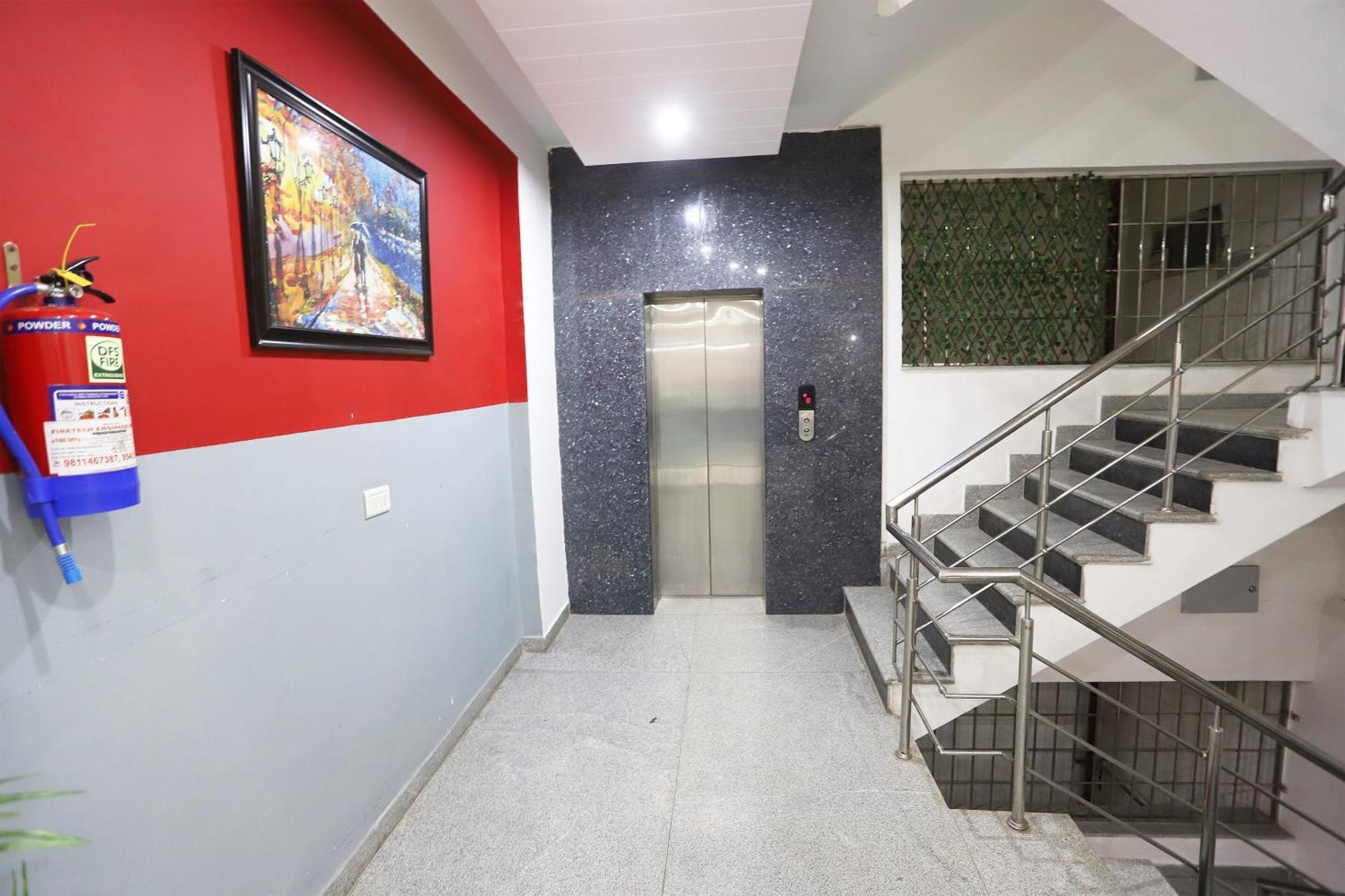 Super Capital O Levanti Near Aravali Biodiversity Park Gurgaon Exterior photo